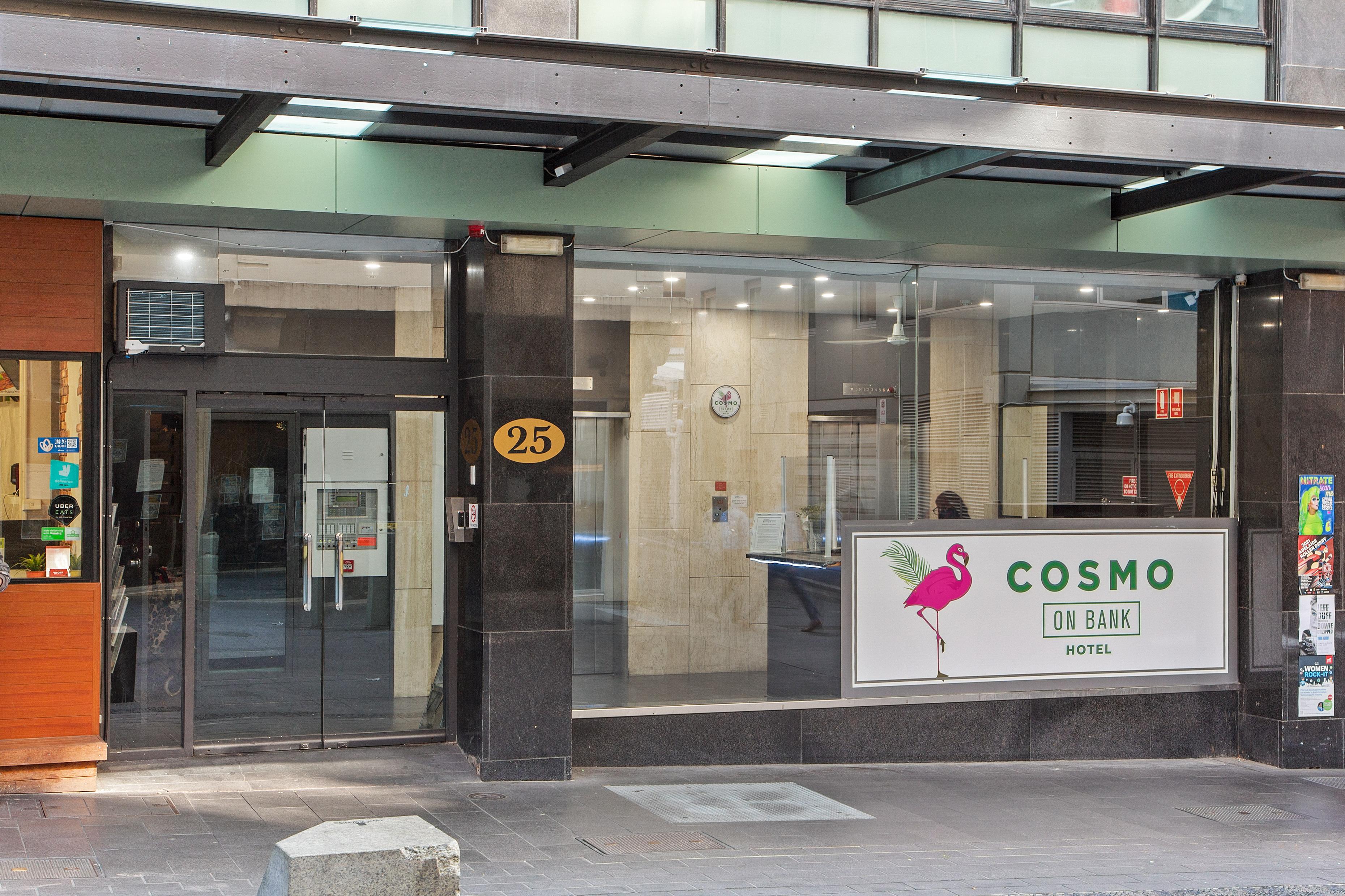 Cosmo On Bank Hotel Adelaide Bagian luar foto